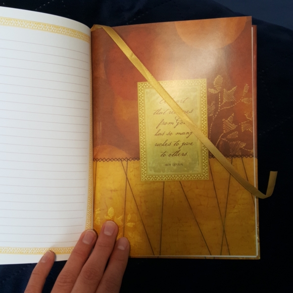 Women's Journal - Picture 3 of 5